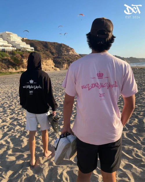 Moda Urbana para Hombres: Combina Polerones Oversize con Estilo