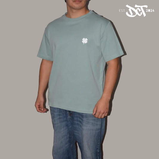 POLERA  ALGODON PIMA DISEÑO TREBOL DOBLE ESTAMPADO