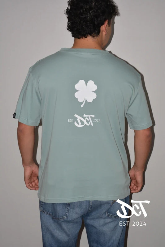 POLERA  ALGODON PIMA DISEÑO TREBOL DOBLE ESTAMPADO