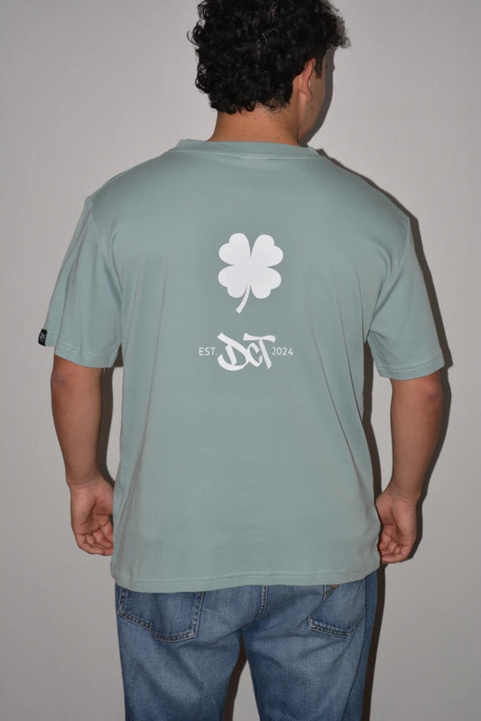 POLERA  ALGODON PIMA DISEÑO TREBOL DOBLE ESTAMPADO